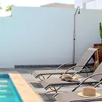 Achaman - Peace, Sea Views And Heated Pool