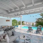 Achaman - Peace, Sea Views And Heated Pool