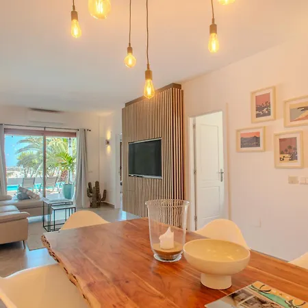 Casa vacanze Achaman - Peace, Sea Views And Heated Pool