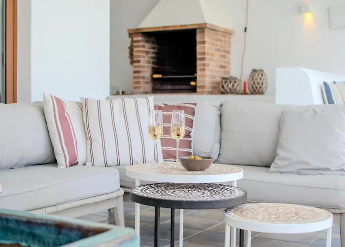 Semesterbostad Achaman - Peace, Sea Views And Heated Pool *