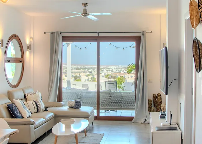 Achaman - Peace, Sea Views And Heated Pool Semesterbostad Playa Blanca (Lanzarote)