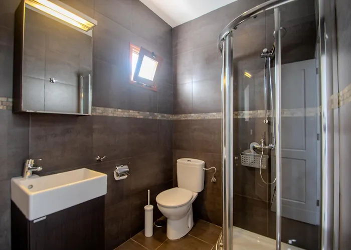 Semesterbostad Achaman - Peace, Sea Views And Heated Pool