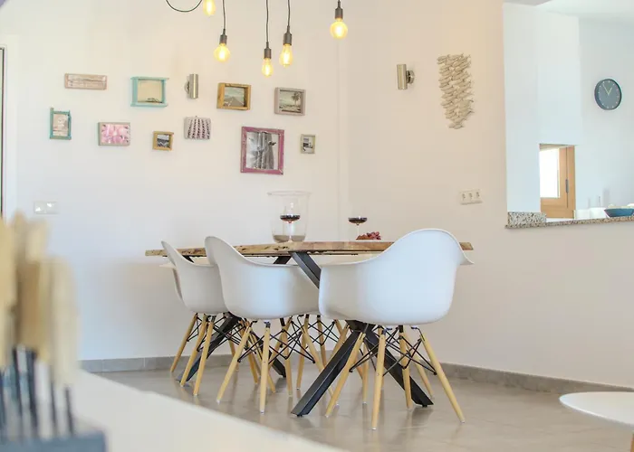 Achaman - Peace, Sea Views And Heated Pool Semesterbostad *