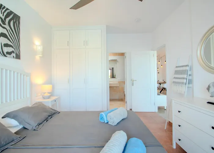 Semesterbostad Achaman - Peace, Sea Views And Heated Pool Playa Blanca (Lanzarote)