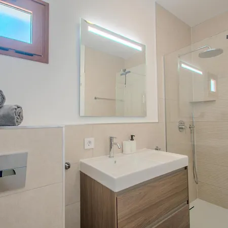 Achaman - Peace, Sea Views And Heated Pool Semesterbostad Playa Blanca (Lanzarote)